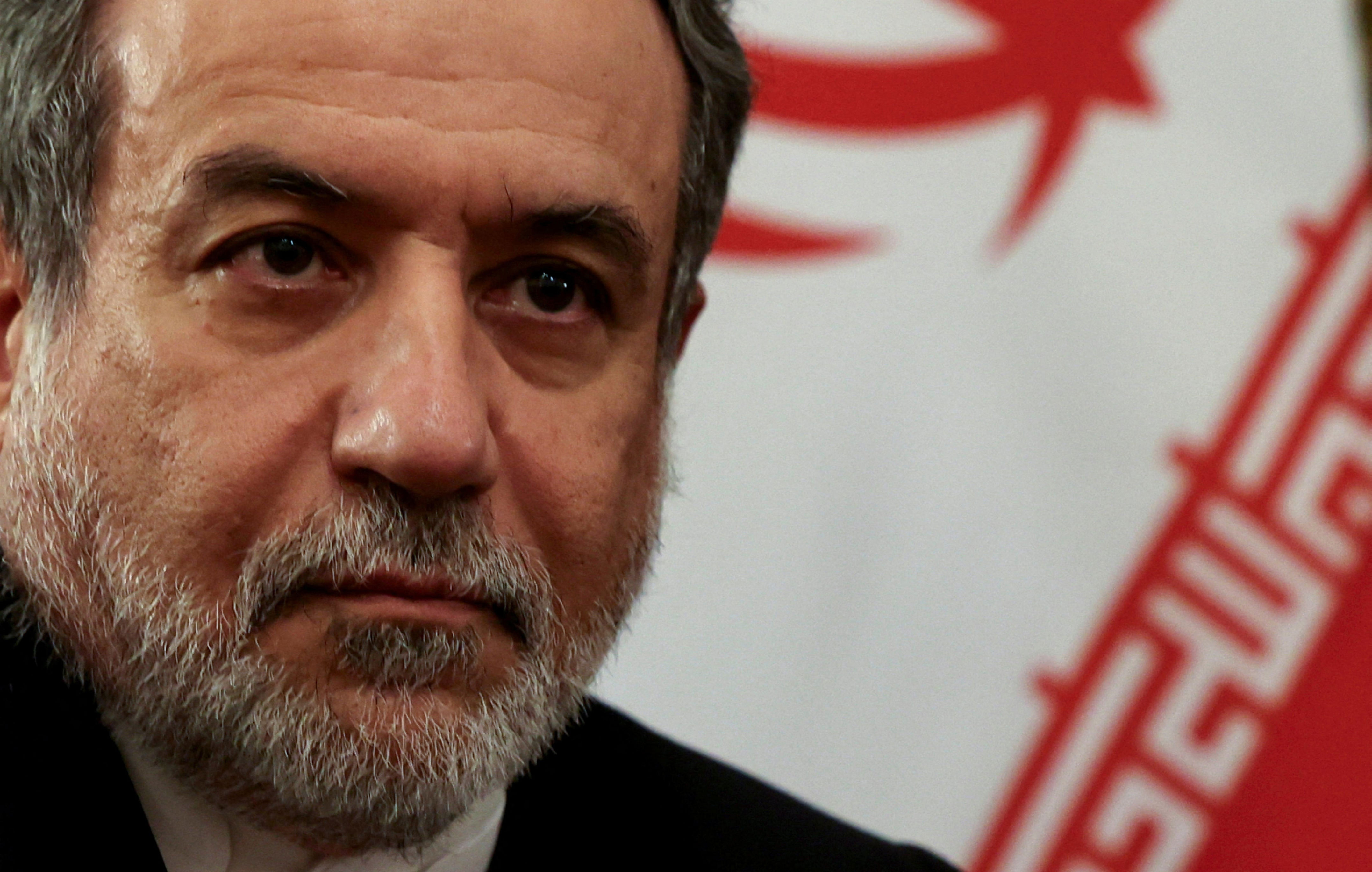 Əraqçi: Xameneyinin atəşkəs razılığı var