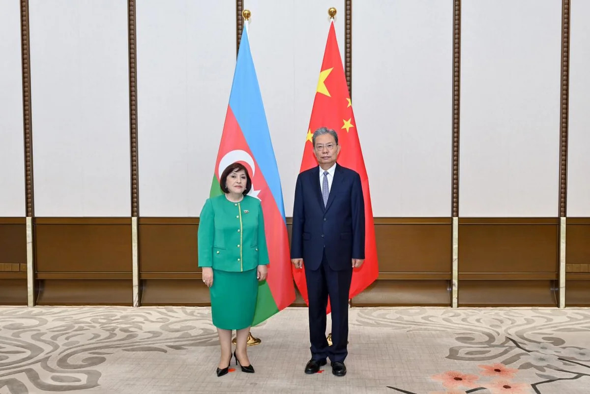 Sahibə Qafarova çinli parlamentari ilə ikitərəfli əlaqələri müzakirə edib