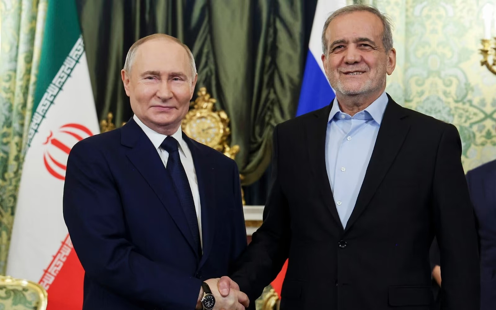 Pezeşkian Putinə rus dilində təşəkkür edib