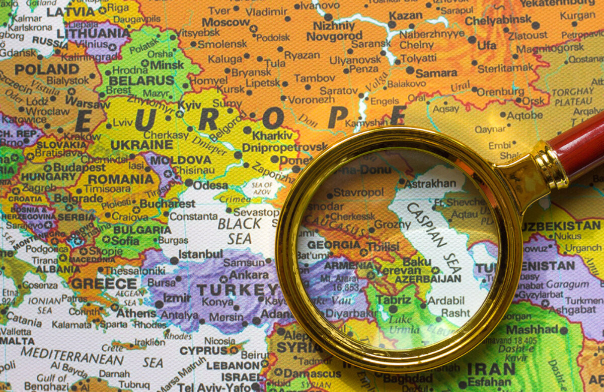 Azərbaycan üçün "strateji sükut" Yaxın Şərqlə bağlı ikinci cəbhəyə çevrilməmək üçün həyati əhəmiyyətlidir