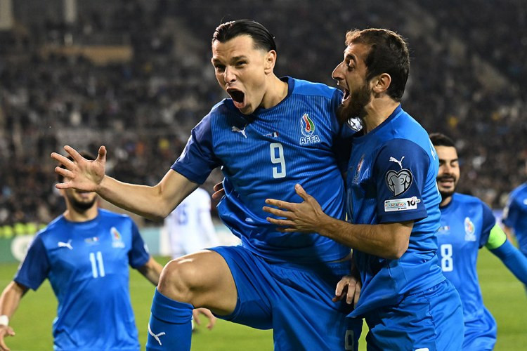 Sent Lüsiyaya qalib gəlməyimizə niyə bu qədər sevindik?