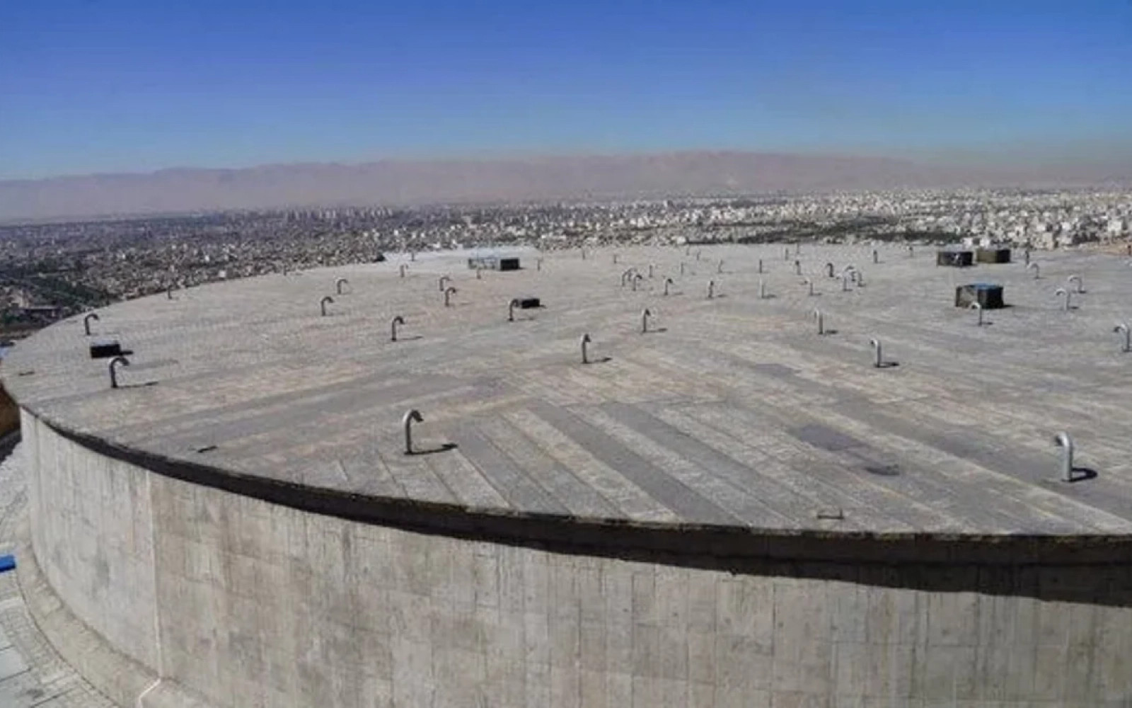 İranda su anbarına zərbə endirildiyi iddia olunur