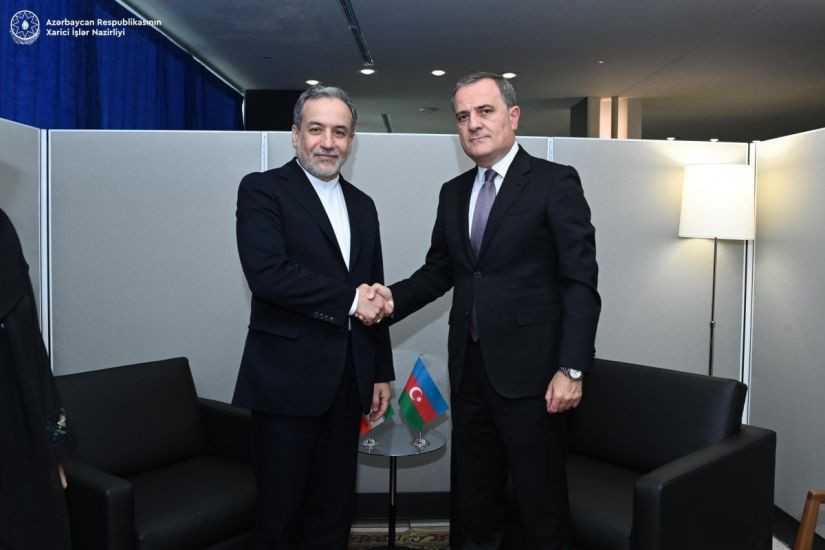 Aqil Abbas Ceyhun Bayramovun Əraqçi ilə son müzakirəsindən danışdı: Nə dediyini yaxşı bilir