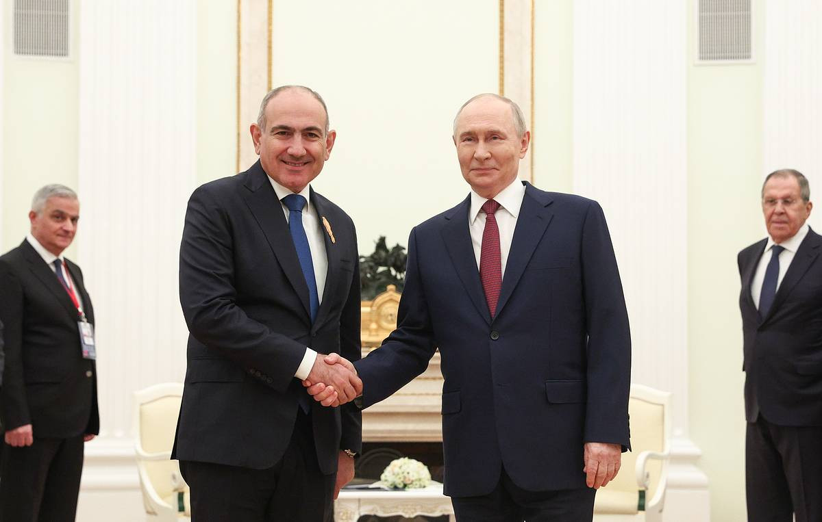 Paşinyan: Rusiyaya səfər çox uğurlu oldu