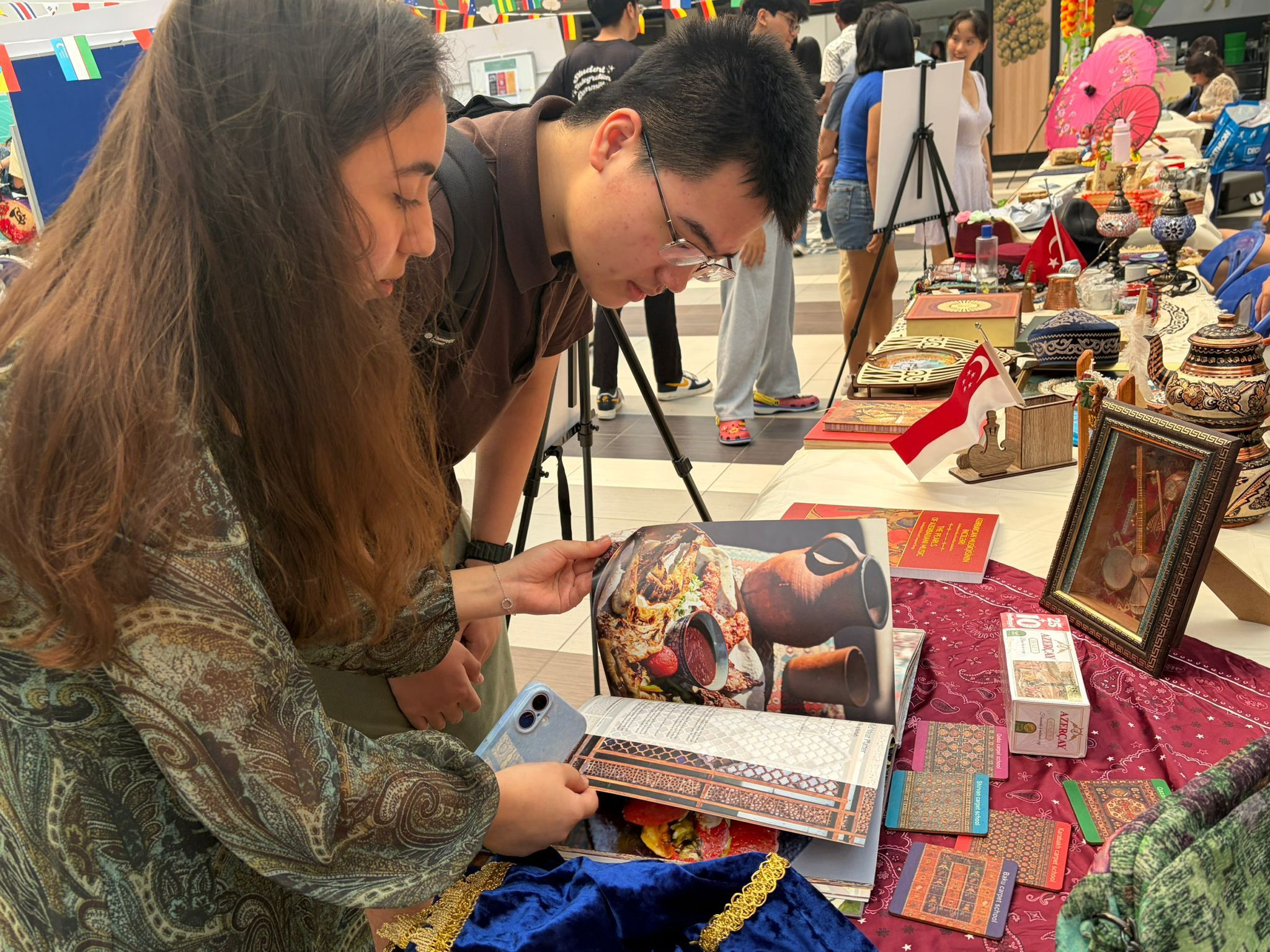 Sinqapurda Azərbaycan mədəniyyətinin zənginliyi nümayiş etdirilib