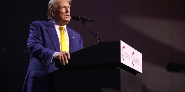 Tramp İranla müharibədə kimsənin dəstəyinə ehtiyacı olmadığını bildirib