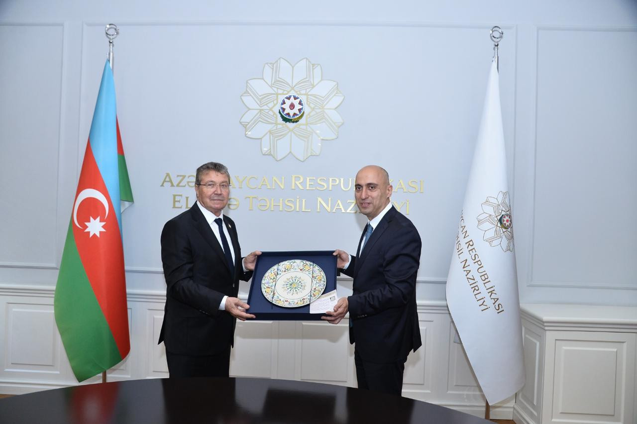 Nazir Şimali Kipr Türk Respublikasının Baş naziri ilə görüşüb