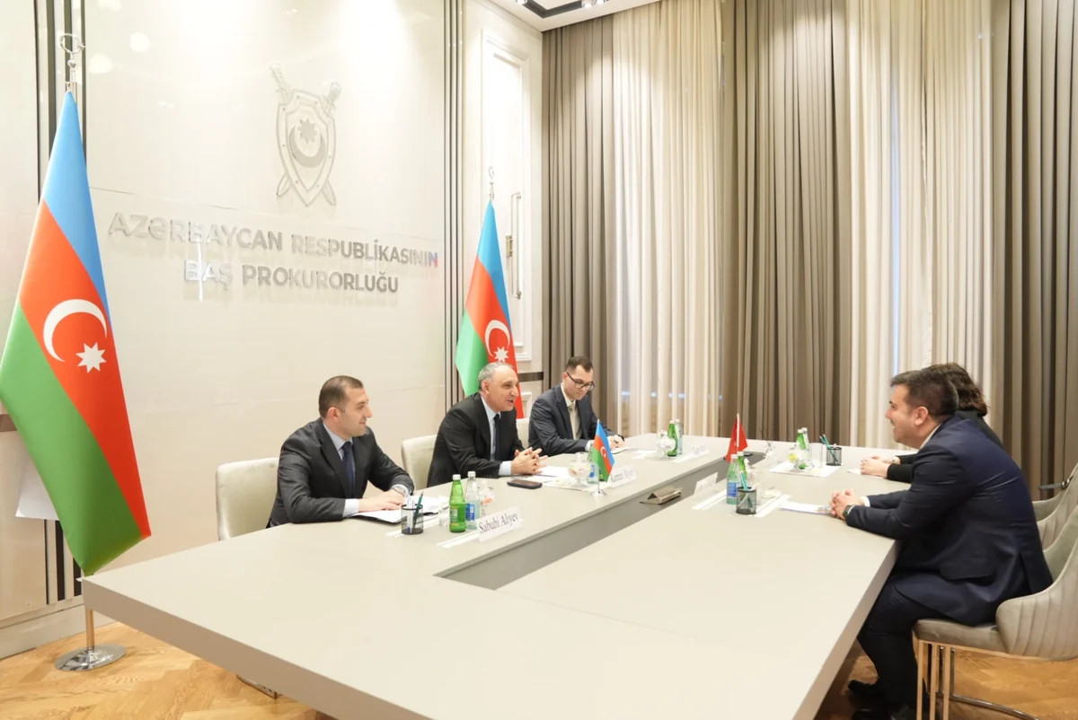 Kamran Əliyev türkiyəli nazir müavini ilə hüquqi yardım məsələsini müzakirə edib