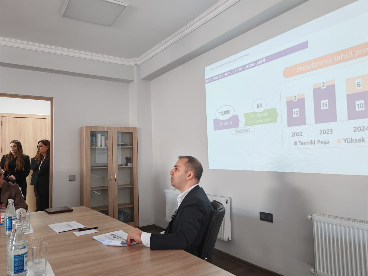 Son üç ildə hazırlanan dərsliklərin və proqramların sayı açıqlanıb