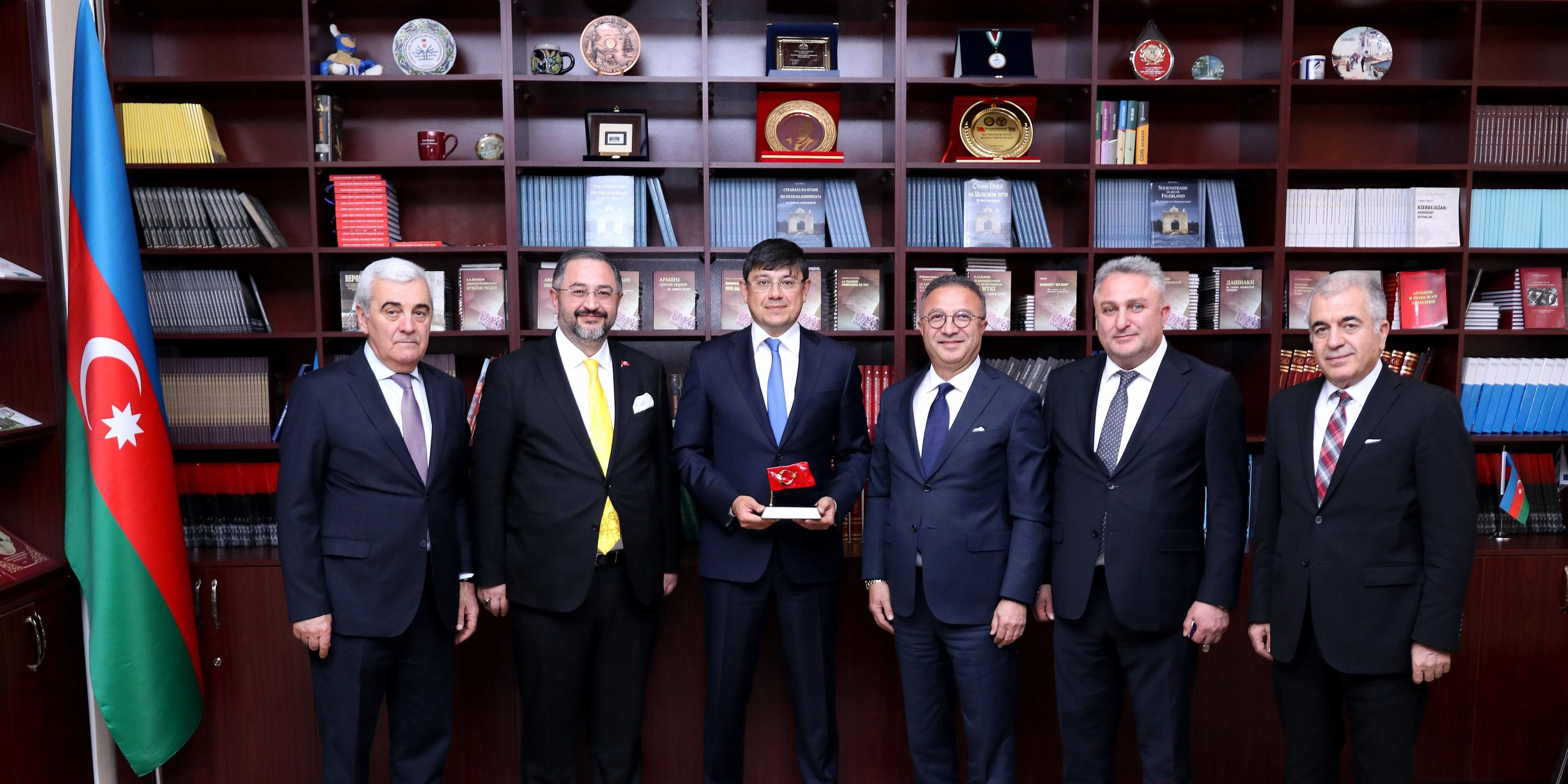 Komitə sədri Qars Təhsil və Mədəniyyət Vəqfinin nümayəndə heyətini qəbul edib