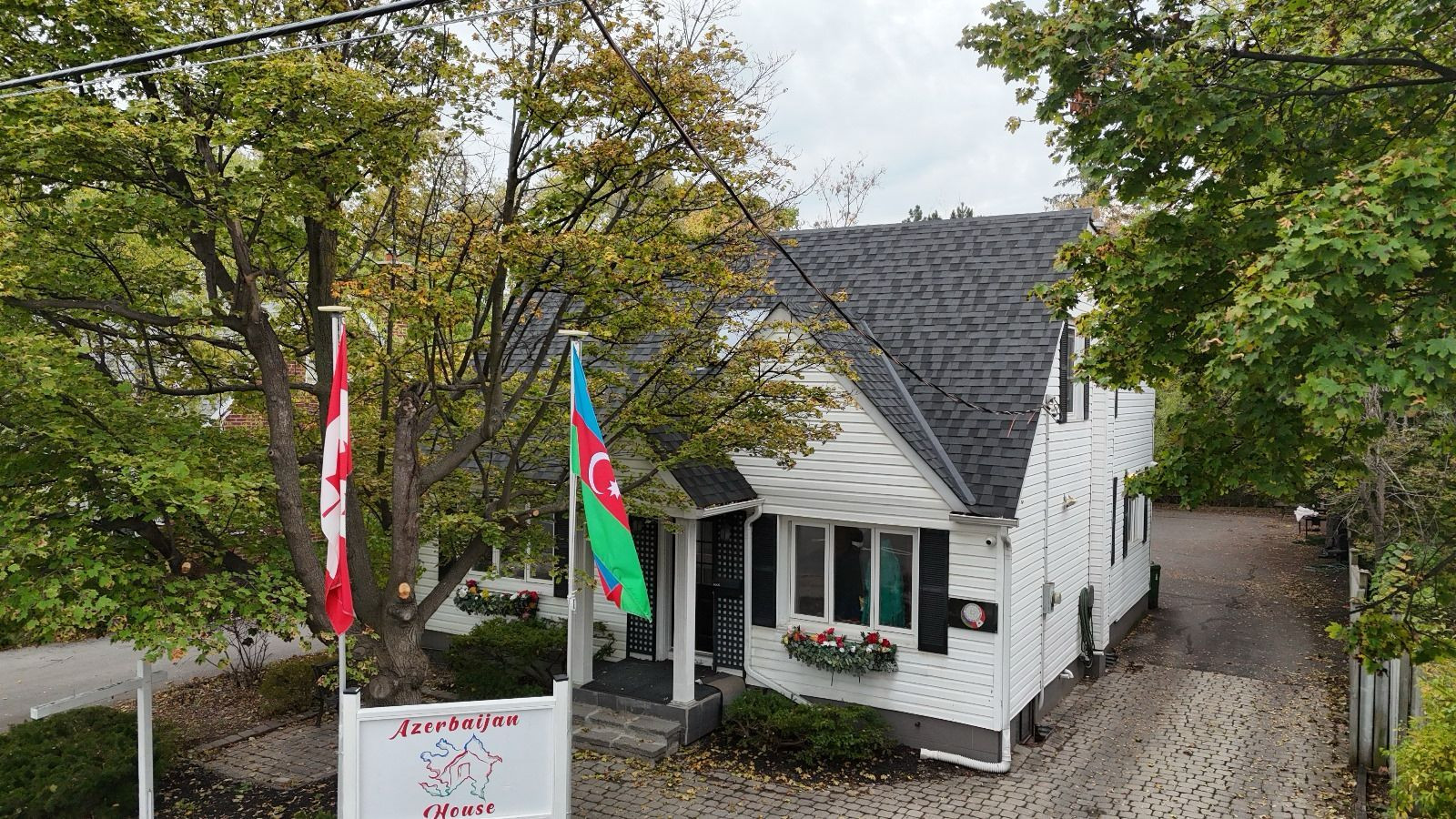 Kanada Azərbaycan Evi zəngin mədəni irsimizi yaşadır