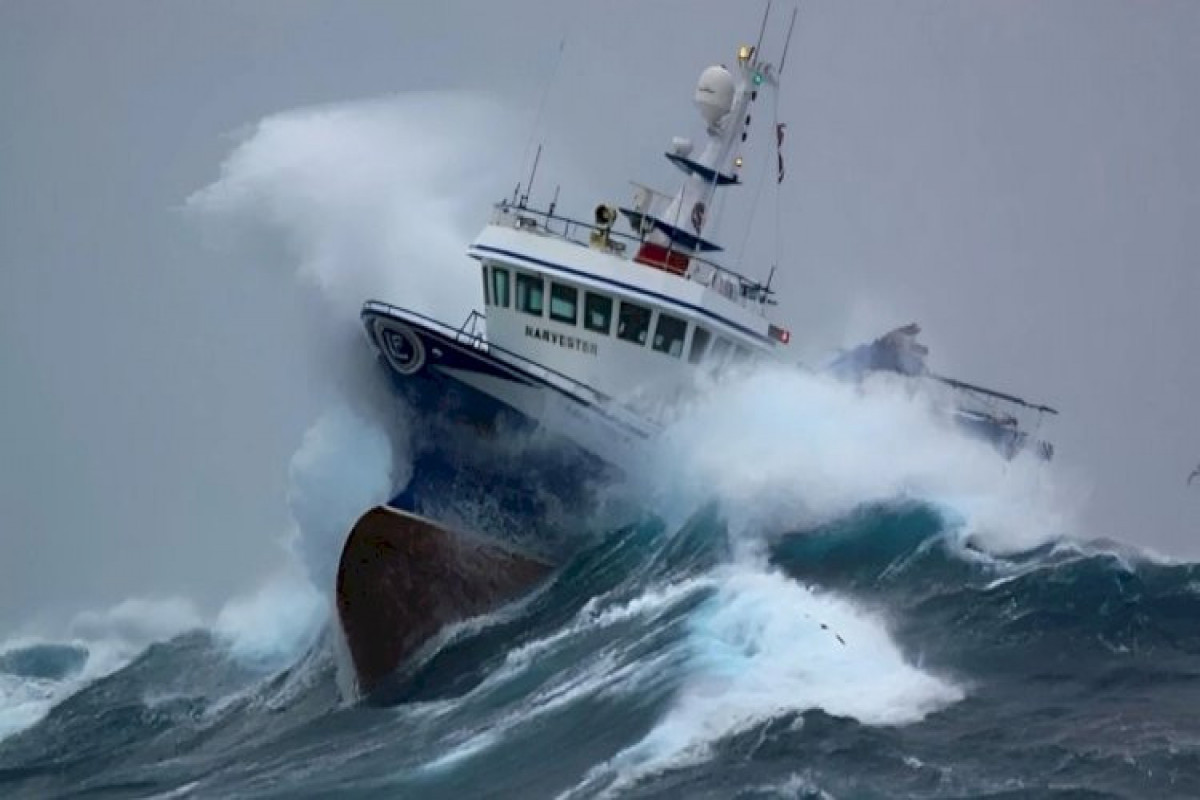 Küləkli hava şəraiti ilə bağlı gəmilərə xəbərdarlıq edilib