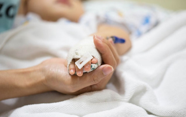 Bir yaşlı uşaq xəstəxanada ÖLDÜ