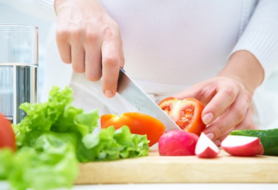 Məşhur müğənni özünün qida rasionunu açıqlayıb