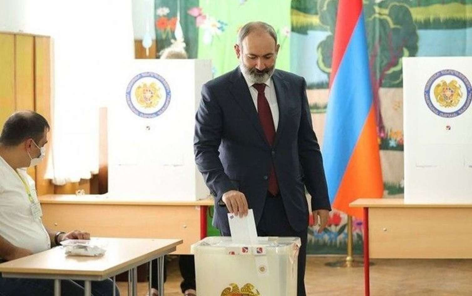 Paşinyan parlament seçkilərində üstünlüyünü qoruyub saxlaya biləcəkmi?