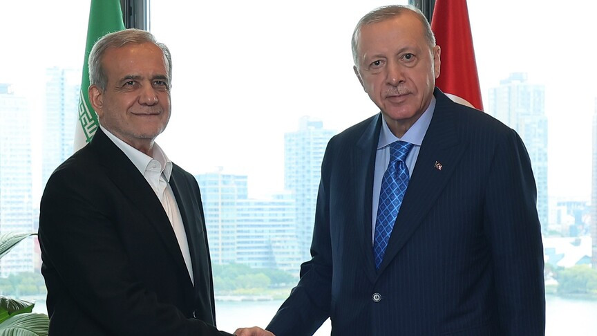 Ərdoğanla Pezeşkian İran ətrafındakı vəziyyəti müzakirə ediblər