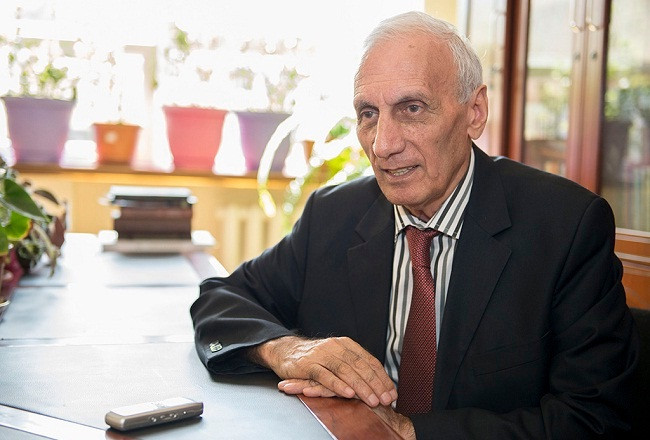 İddia dolu iddiasız hekayələr