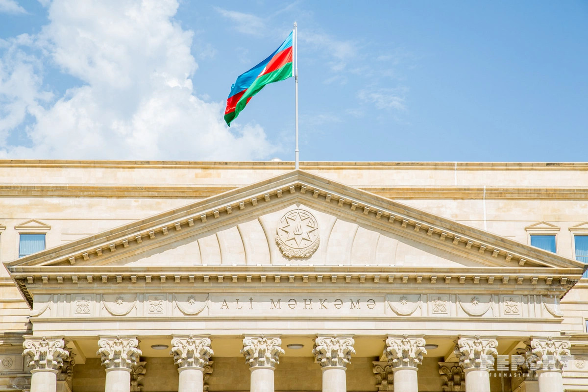 Ali Məhkəmə: Öhdəliyin icrasının mümkünsüz hesab edilməsi borclunu məsuliyyətdən azad etmir