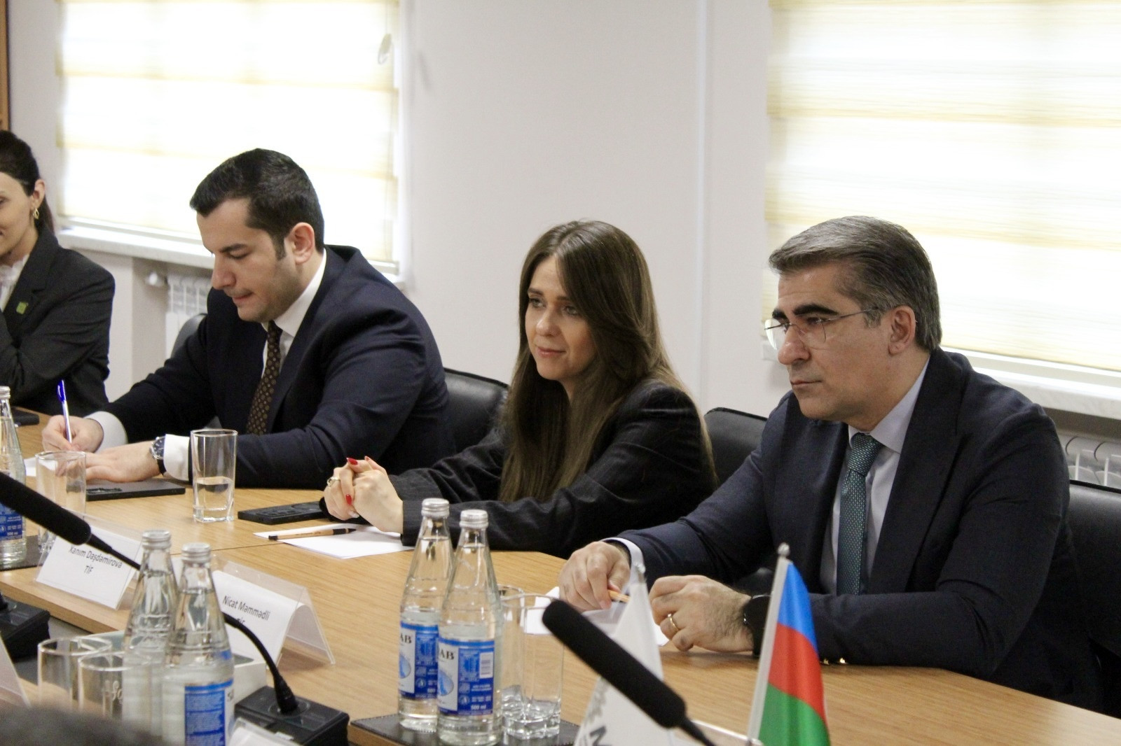 TəhsilPlus kartı ilə bağlı regional təhsil idarələrinin rəhbərləri ilə görüş keçirilib