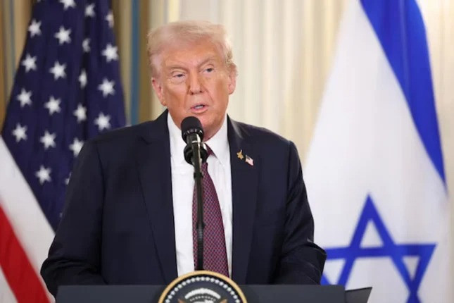 İsrail deputatı Trampdan üzr istədi
