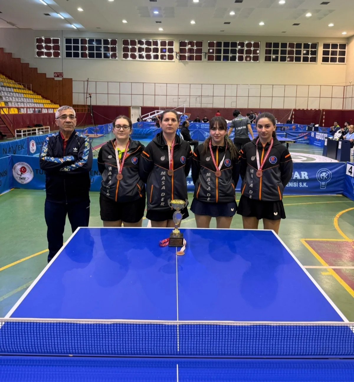 Stolüstü tennisçilərimiz Türkiyə Superliqasının mükafatçısı olublar