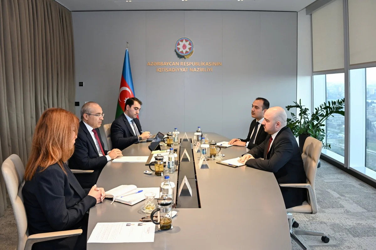 Mikayıl Cabbarov "Yüksəliş müsabiqəsi"nin qalibləri ilə görüşüb