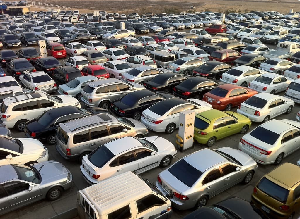 Azərbaycanda eyni marka daxilində avtomobillərin qiymət fərqləri  niyə yüksəkdir?