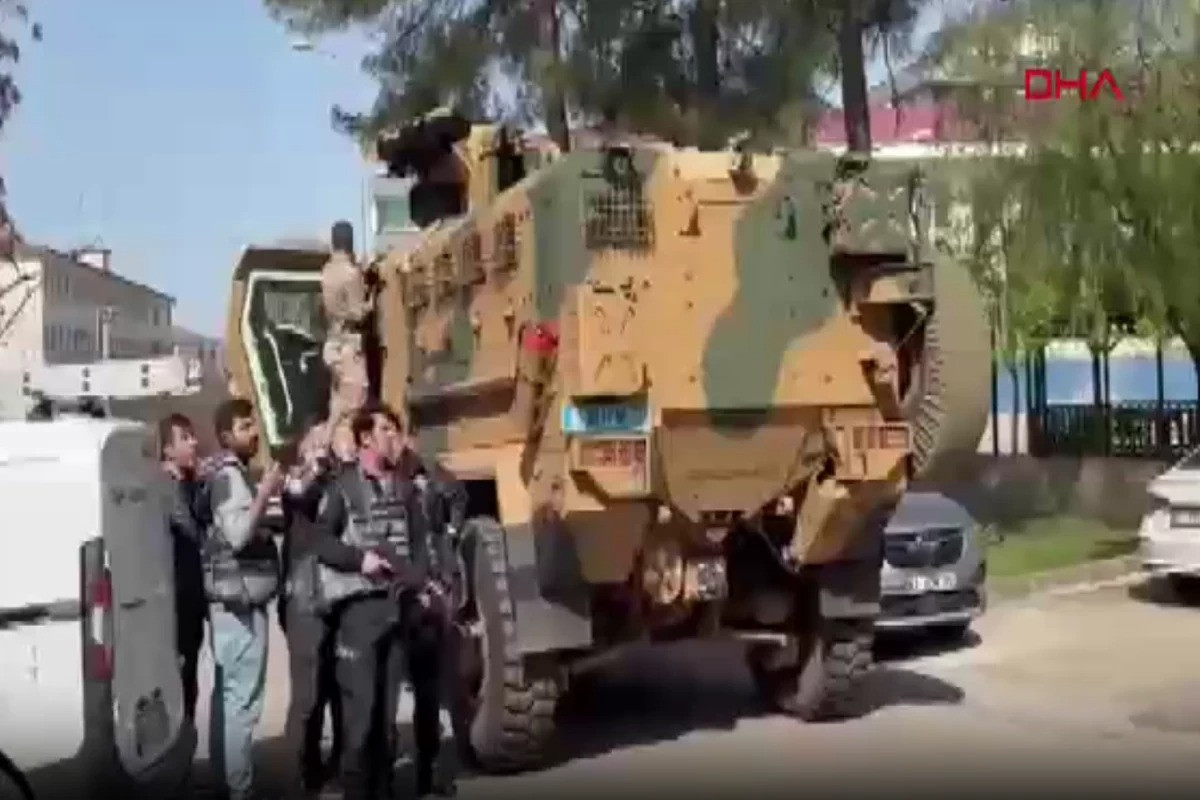 Türkiyədə məktəbə silahlı hücum olub