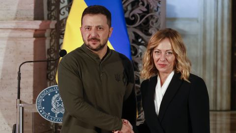 Zelenski Meloni ilə görüşüb