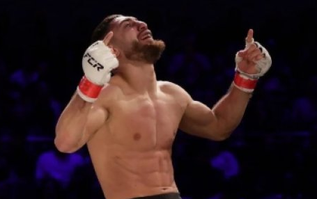 Azərbaycanlı MMA döyüşçüsü Vasterasda qalib gəldi