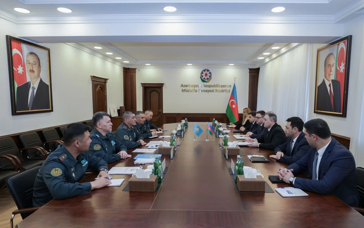 Qazaxıstanla Azərbaycan ikitərəfli əməkdaşlığın inkişafını müzakirə edib