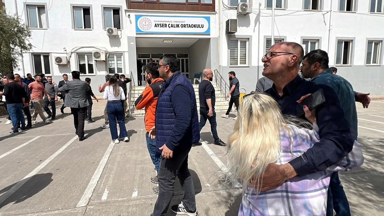 Türkiyədə məktəbdə silahlı insidentdə ölənlərin sayı artıb