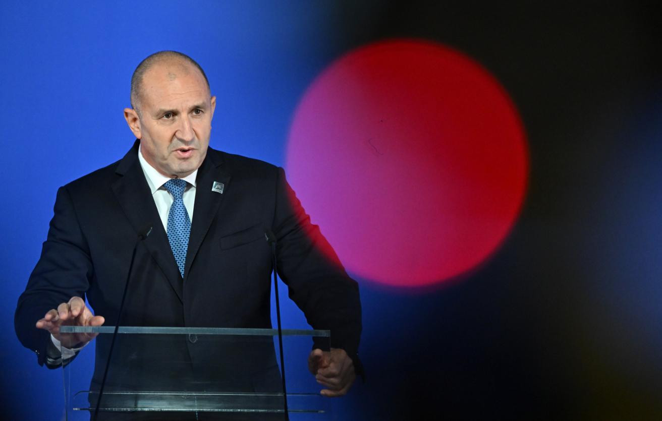 Bolqarıstan prezidenti Ukraynaya hərbi yardımın zəruri olduğuna inanmır