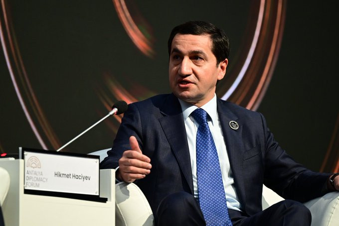Hikmət Hacıyev: Azərbaycan regional sahibliyin qəti tərəfdarıdır