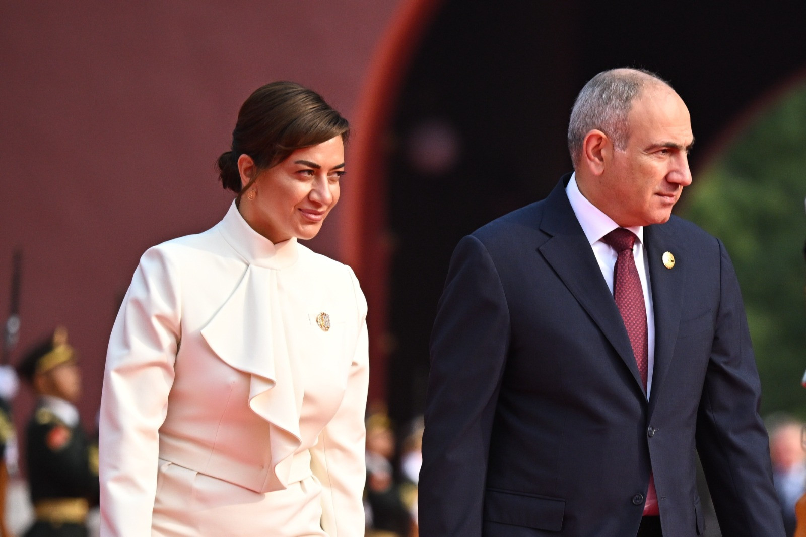 Anna Akopyan Paşinyana dəstək çağırışı edib