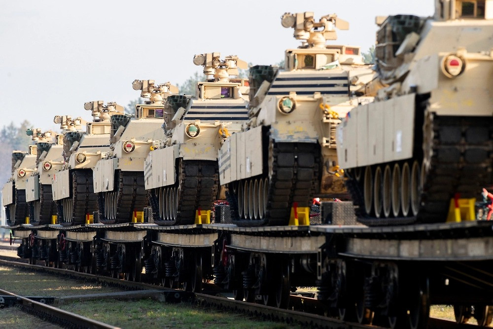 ABŞ Avropaya silah tədarükünü DAYANDIRDI