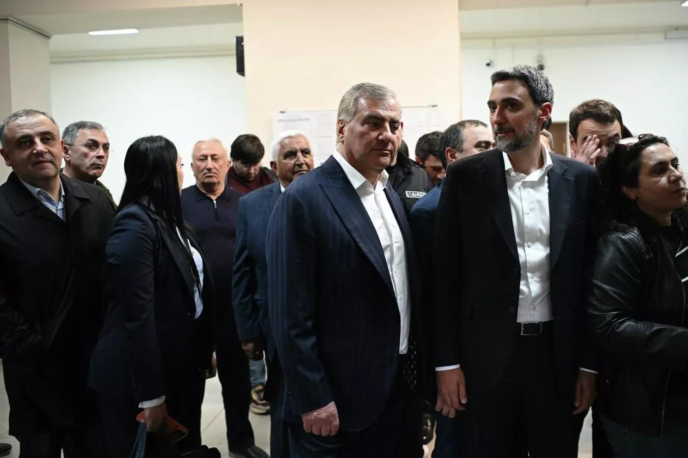 Paşinyanın əsas rəqibi parlament seçkilərində qalib gəlməyə iddialıdır