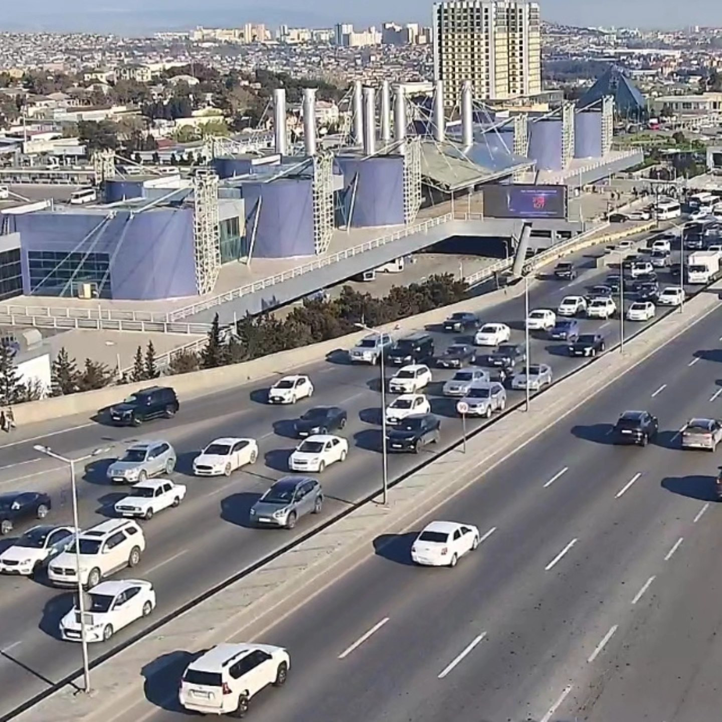 DİQQƏT: Bu yollarda tıxac var - SİYAHI