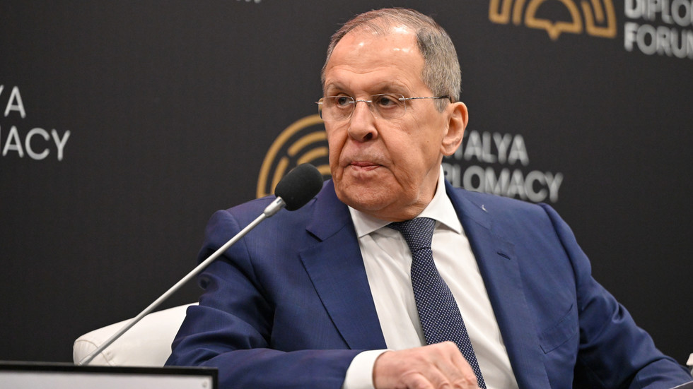 Lavrov: Ukrayna ilə danışıqların bərpası hazırda gündəmdə deyil