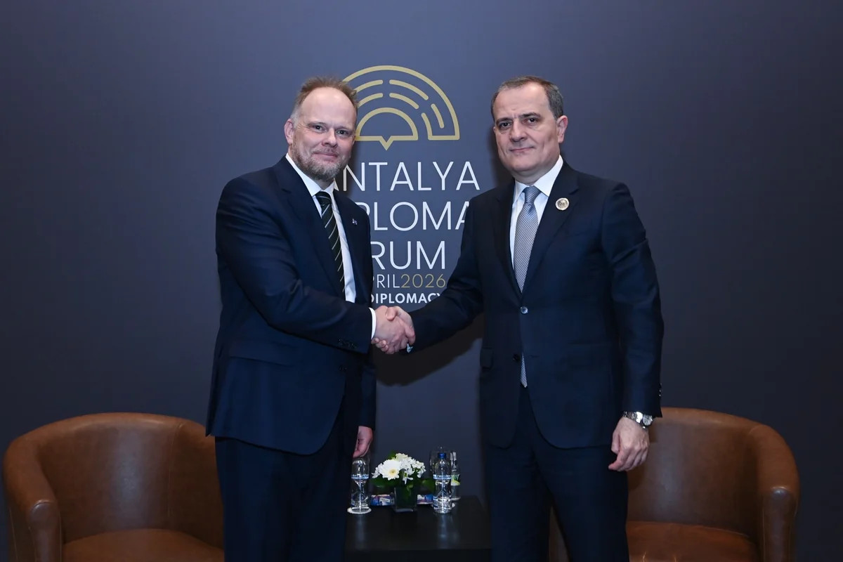 Ceyhun Bayramov NATO nümayəndəsini sülh prosesi barədə məlumatlandırıb