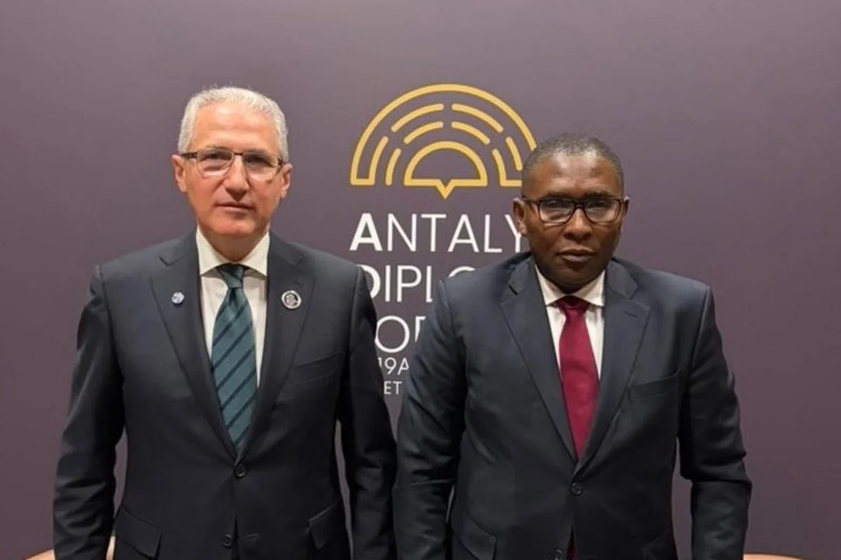 Muxtar Babayev BMT Baş katibinin iqlim məsələləri üzrə nümayəndəsi ilə görüşüb