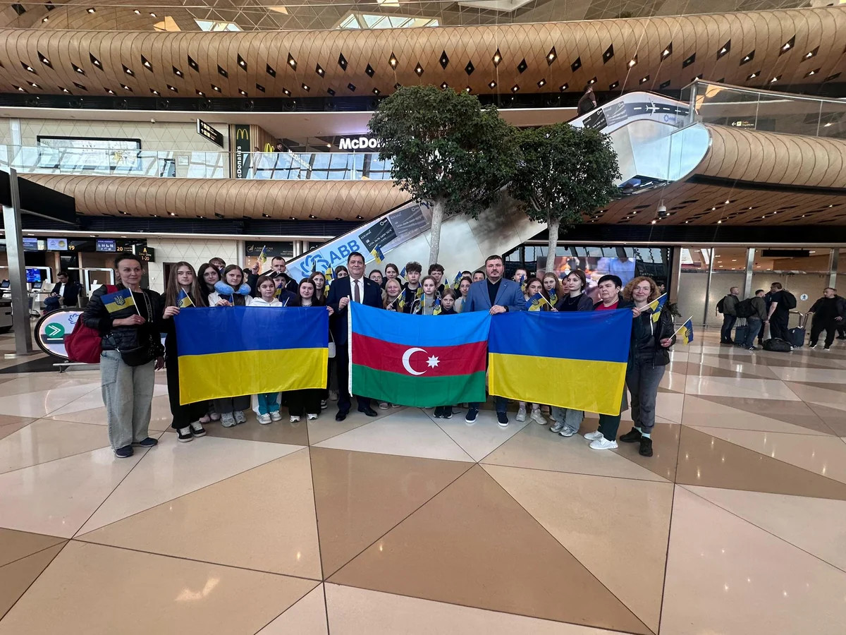 Ukraynalı uşaqların daha bir qrupu reabilitasiya xidməti üçün Azərbaycana gəlib