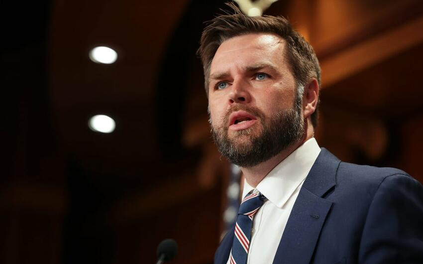 Vens  İslamabada səfərini ləğv etdi