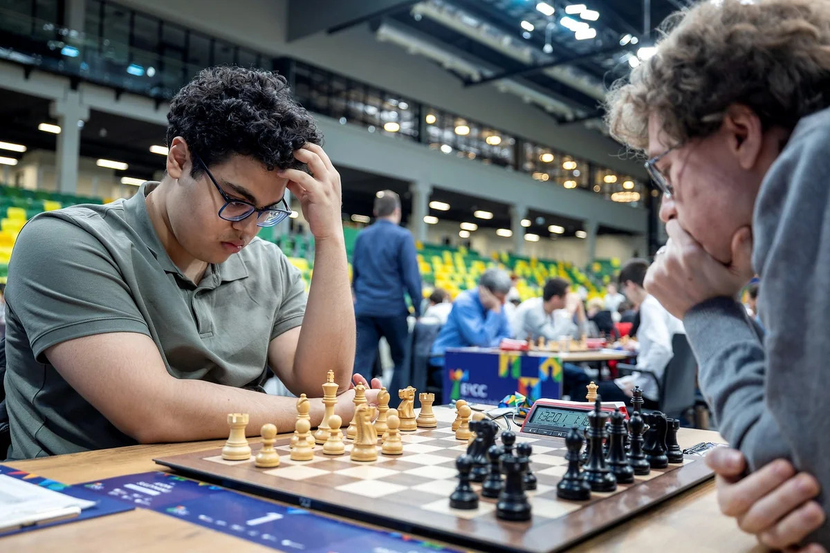 Nicat Abasov və Aydın Süleymanlı Avropa çempionatında liderliyi bölüşürlər