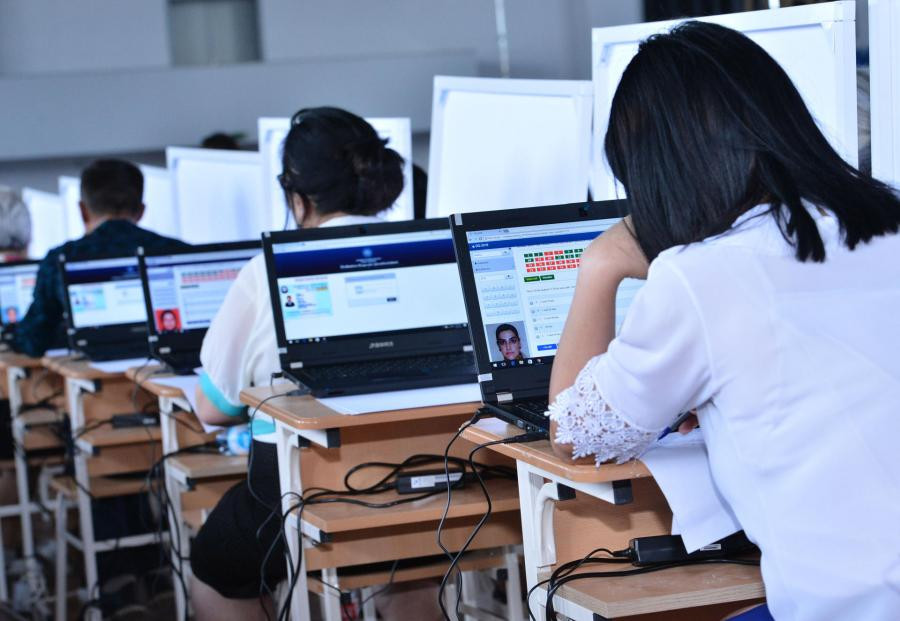 Müəllimlərin iş yerinin dəyişdirilməsinə sənəd qəbulu bu gün bitir