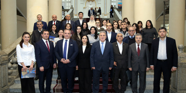 Akademik İsa Həbibbəyli “Azərbaycan elmi: Humanitar və rəqəmsal təfəkkürün qovşağında” mövzusunda ustad dərsi keçib