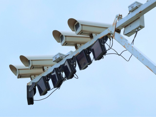 Yollarda radar bolluğu -