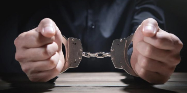 Təhdid xarakterli paylaşım edən məktəbli