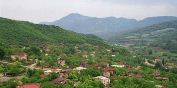 Növbəti köç karvanı Qırmızı Bazar qəsəbəsinə yola salınıb