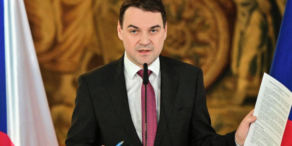 Macarıstan və Slovakiya  Rusiyaya qarşı sanksiyalara dəstək vermək üçün şərti açıqlayıb